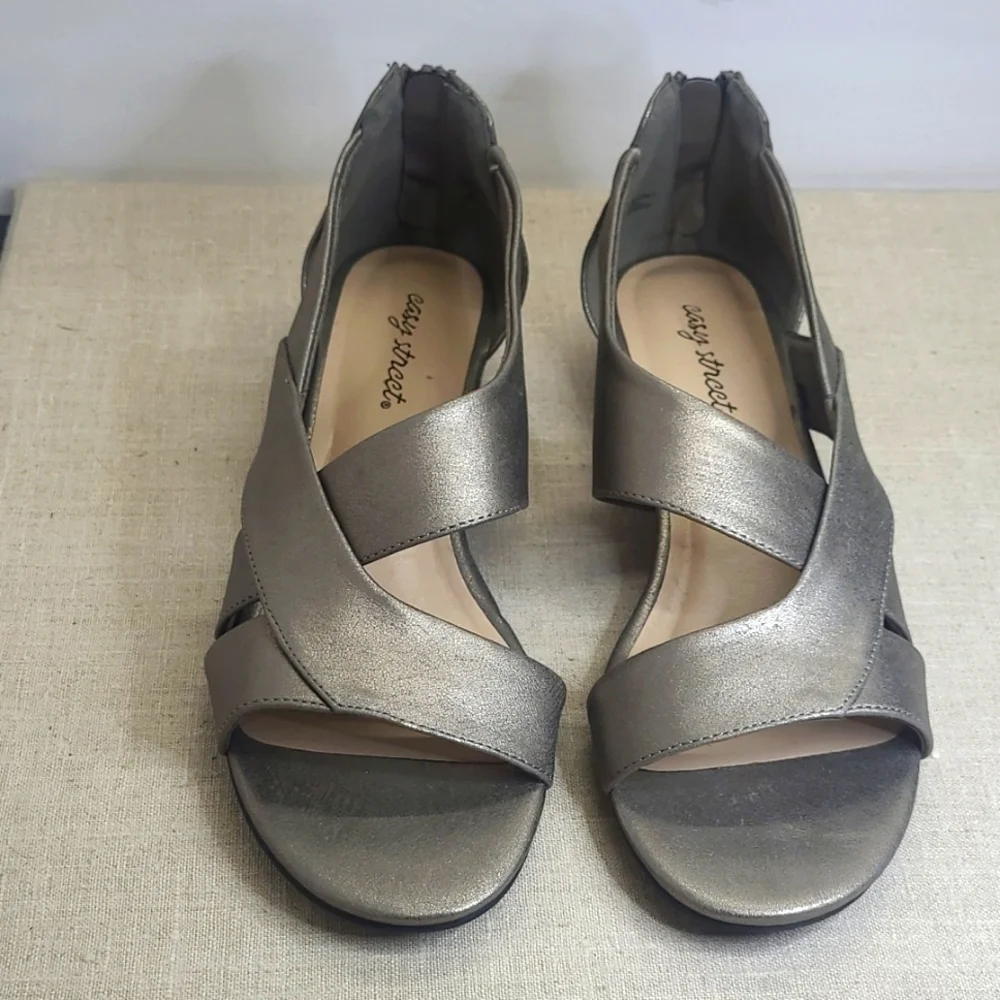 Easy Street Pewter Sandals Zip Back 9.5 W - Picture 2 of 7